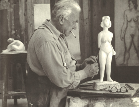 Constant Permeke werkt aan een beeld