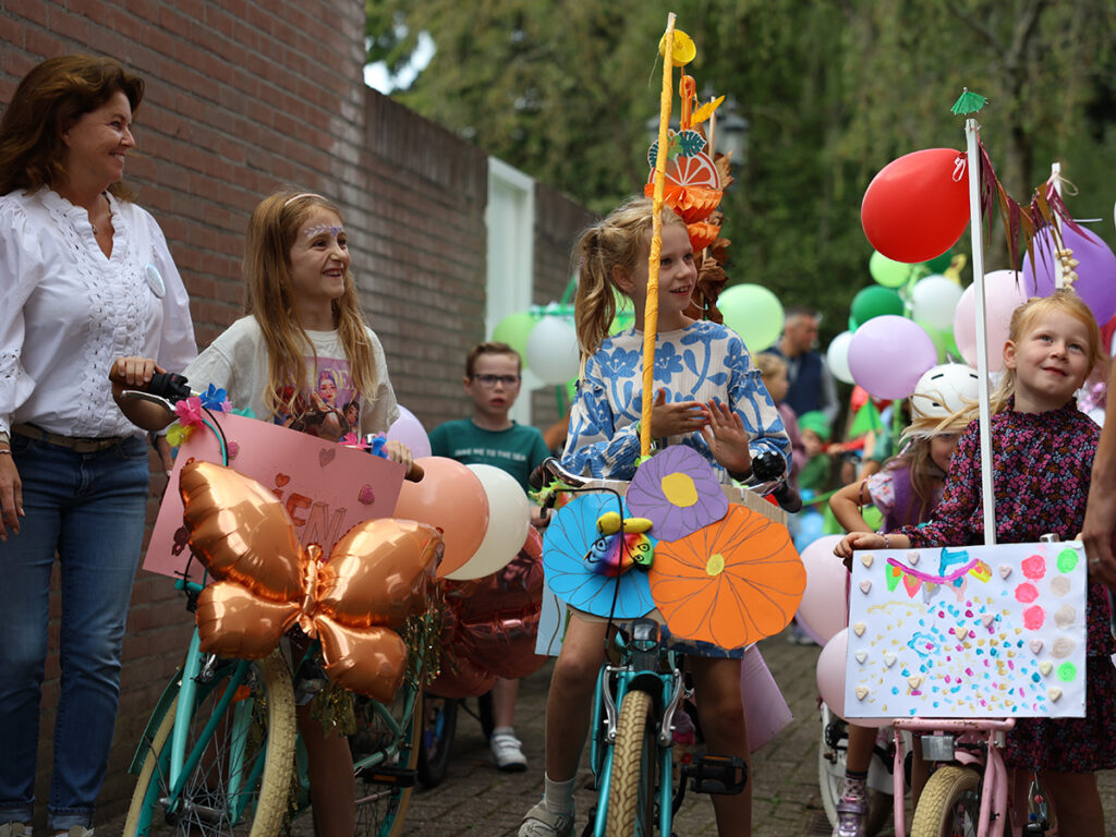 Drie mesijes staan klaar om te vertrekken